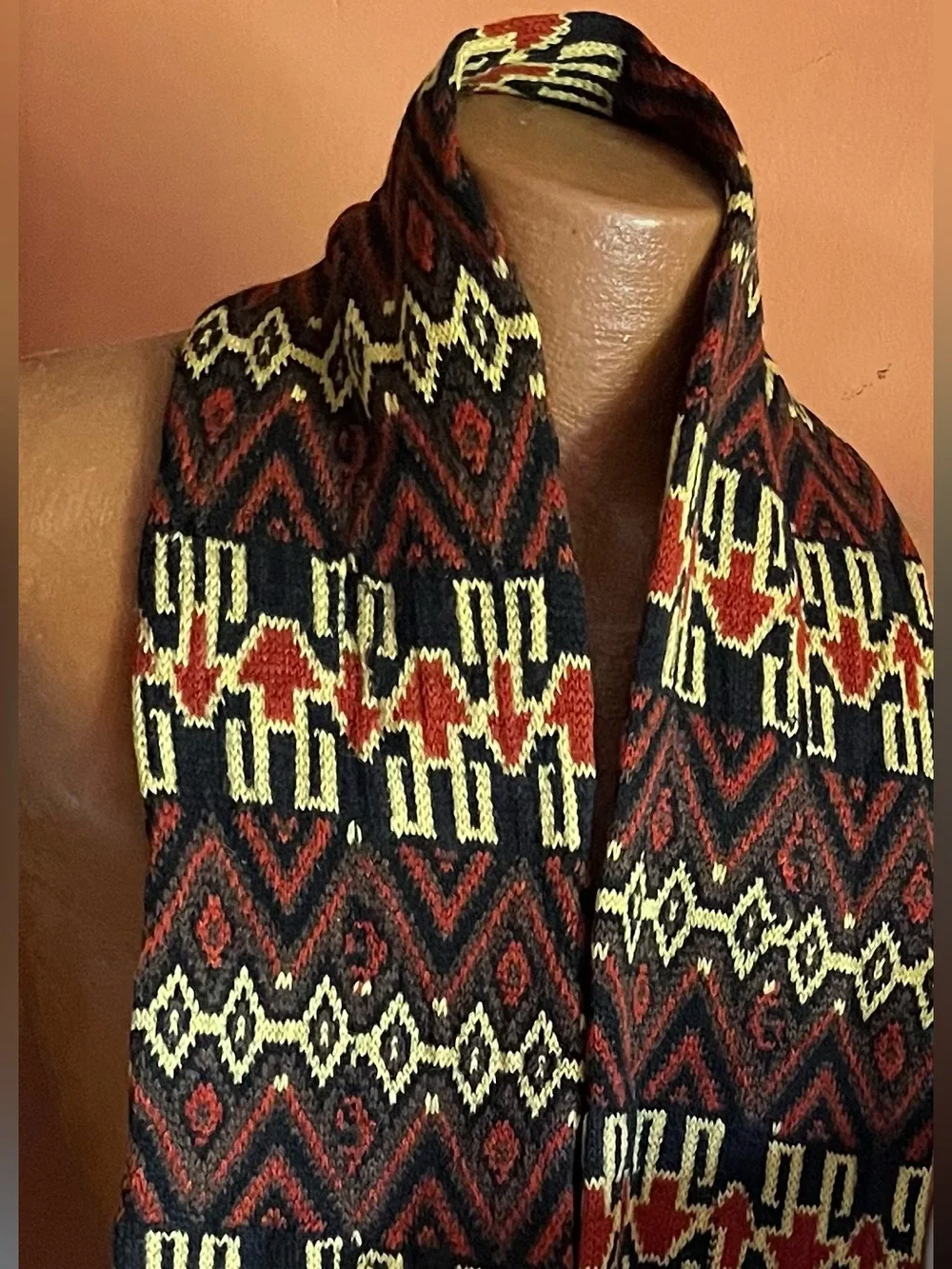 Bloomingdale's Vintage Men's Wool Fringed Scarf